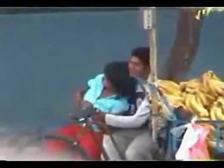 Indian Couple dirty clip at park - DesiScandals.Net