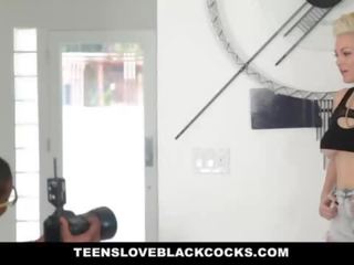 Teensloveblackcocks - жорсткий вгору біб photographer трахає білявка модель