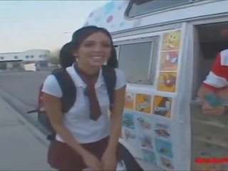 Gullibleteens.com icecream truck dospívající knee vysoký bílý ponožky dostat člen creampie
